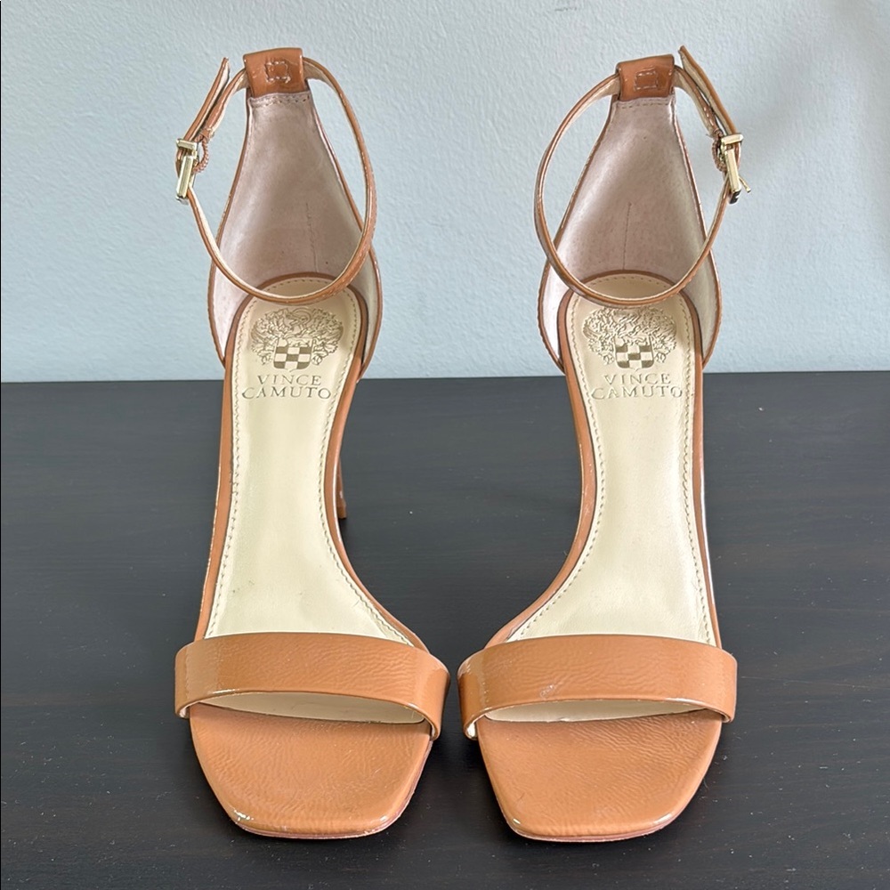 Vince Camuto Lauralie Heel in Dark Wheat
